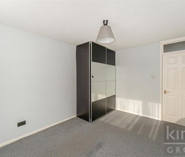 2 Bedroom Apartment - Purpose Built To Let - Photo 3