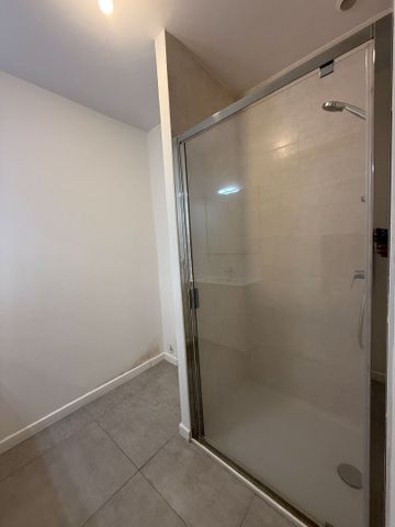 Location Appartement 3 pièces 57m² AVIGNON 84000 - Photo 3