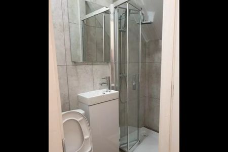 Room in a Shared House, Deptford High Street, SE8 - Photo 4