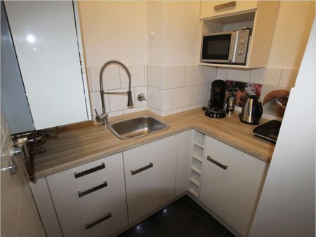 1 Zimmer in Düsseldorf - Photo 3