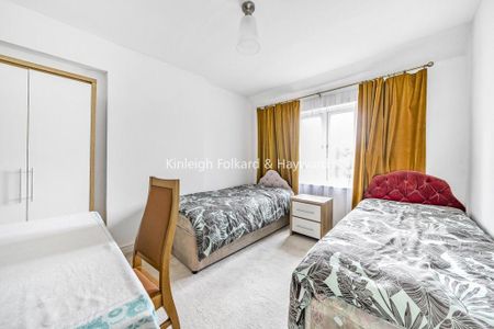 4 bedroom terraced house to rent - Photo 5