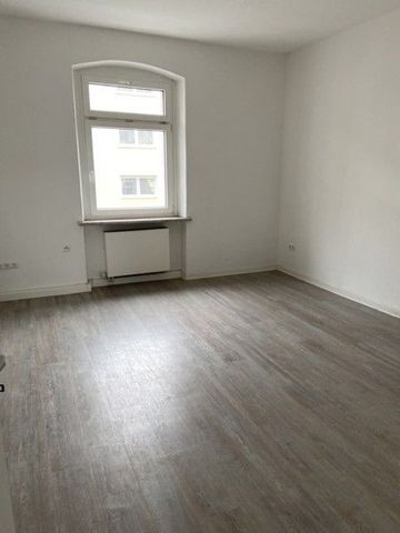 Ideale 3 Zimmerwohnung mit Balkon für junges Paar im Glück! - Photo 4