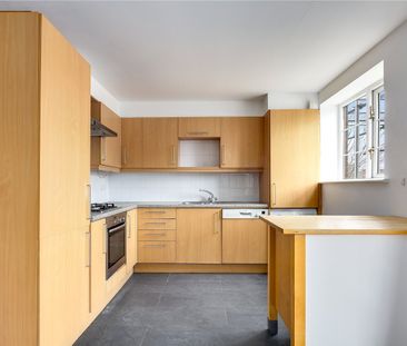 Kingsbridge Court, E14 - Photo 3