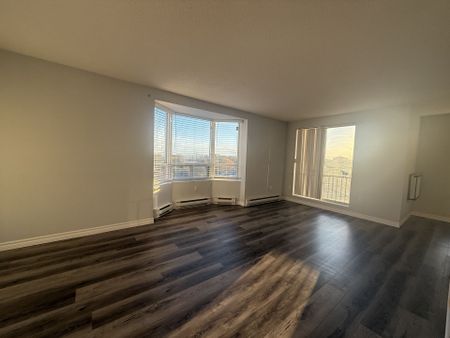 For Lease - 333 Commissioners Road Unit# 1007, London South, Ontario - Photo 4