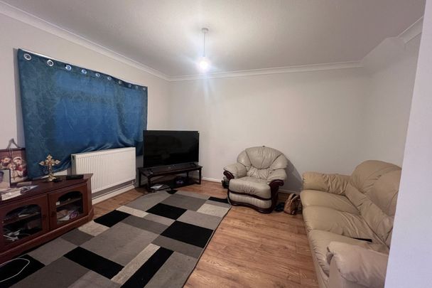 Eastfields - Photo 1