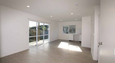 Easy Living - Photo 4