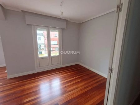 Piso de alquiler en Calle Maria Diaz de Haro, Sabino Arana - Jesuitas - Foto 4