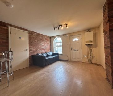 1 Bedroom Flat To Let - HP12 - Photo 1