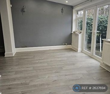 3 bedroom semi-detached house to rent - Photo 4