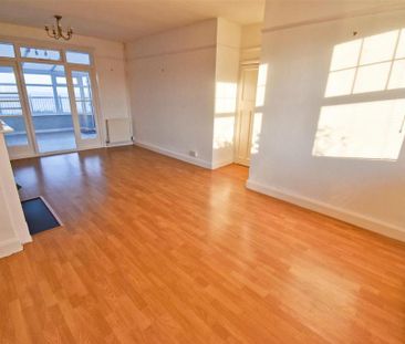 5 bedroom detached house to rent - Photo 1