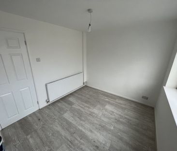 3 bed Semi-Detached - To Let - Photo 1