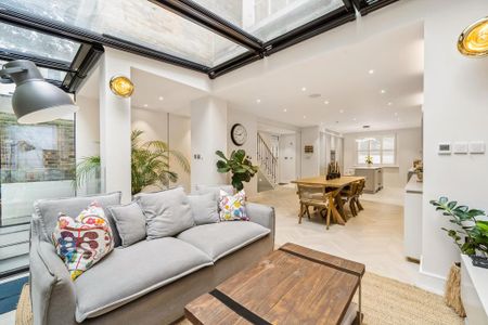 5 bedroom semi-detached house to rent - Photo 3