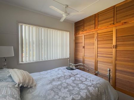 Coffs Harbour, 40 Meadow Street - Photo 2