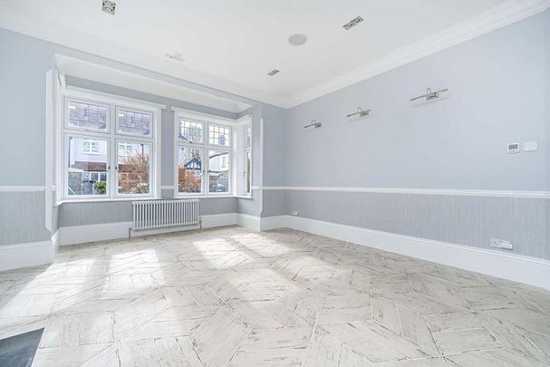 6 bedroom detached house to rent - Photo 1