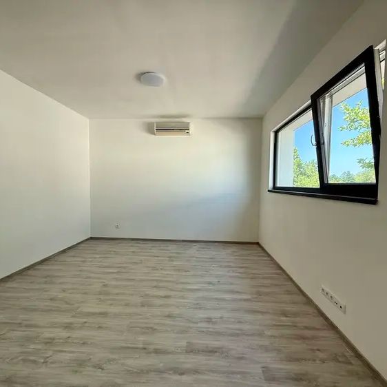 Pronájem moderního bytu 2+kk, 55 m - Fotografie 1