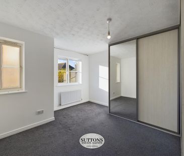 3 bedroom detached house to rent - Photo 2