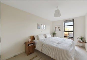 2 Bed Flat, Romford Road, E15 - Photo 2