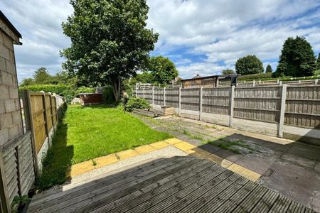 Pensnett Road - Photo 5