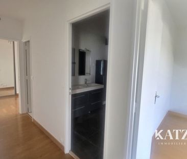 Location Appartement 3 pièces 70m² - Photo 4