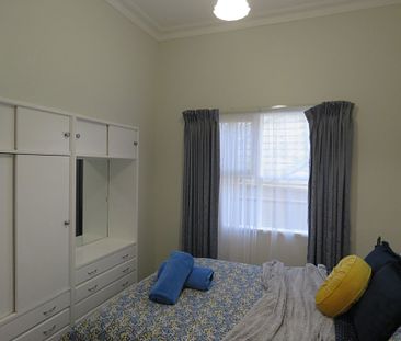 FULLY FURNISHED - 2 BEDROOM HOUSE - BALLARAT CENTRAL - Photo 6