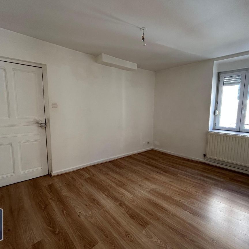 Location Appartement 4 pièces 63m² ST ETIENNE 42100 - Photo 1