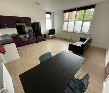 2 bedroom flat to rent - Photo 1
