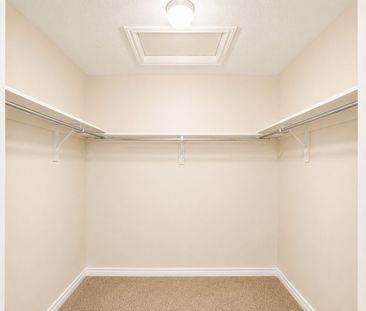 For Lease - 235 Dundas Way, Markham, Ontario - Photo 3