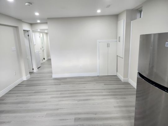 For Lease - 182 ESTHER Crescent, Thorold, Ontario - Photo 1