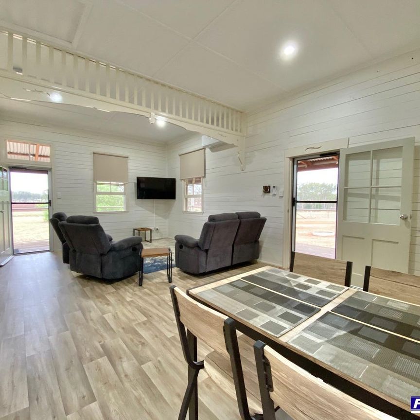 UNIQUE PROPERTY CATERING FOR PROFESSIONALS & BUSINESSES - Photo 1