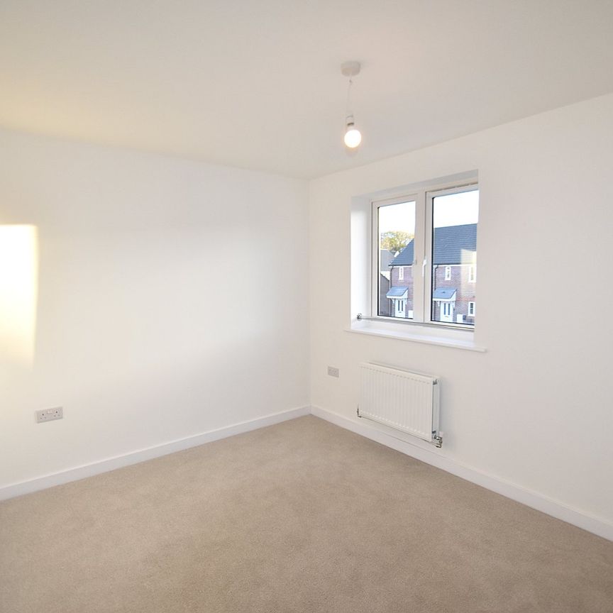 2 bedroom semi-detached house to rent - Photo 1