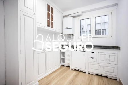 Piso en alquiler en Centro y Casco Histórico - Foto 3