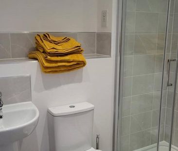 2 bedroom apartment to rent - Photo 3