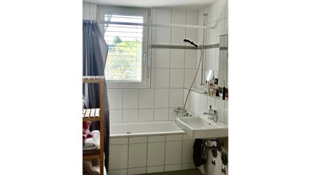 2½ Zimmer-Wohnung in Zürich - Kreis 11 Oerlikon, möbliert, auf Zeit - Photo 2