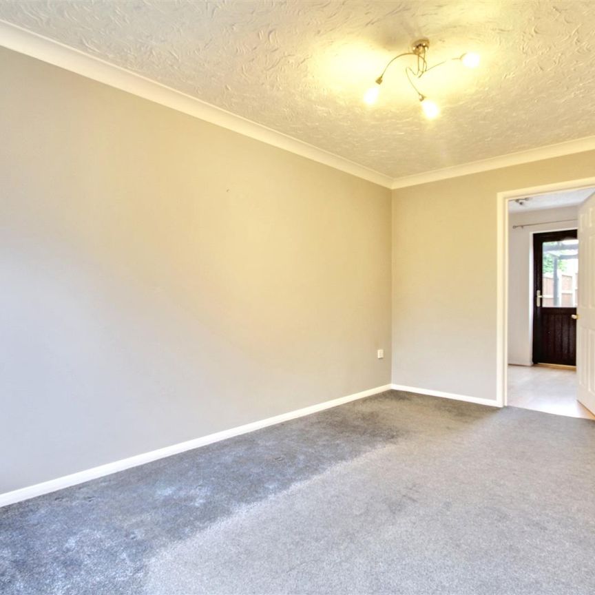 2 Bedroom House to let - Photo 1