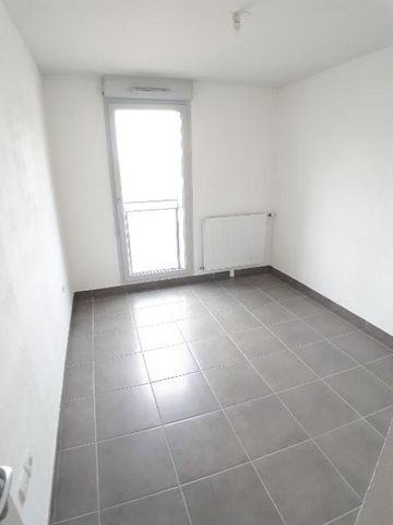 Location Appartement 3 pièces 62m² TOULOUSE 31100 - Photo 3