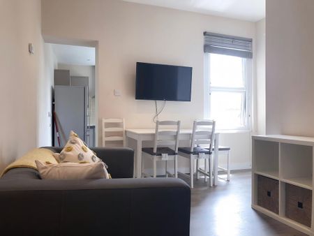 5 bedroom flat share to rent - Photo 3