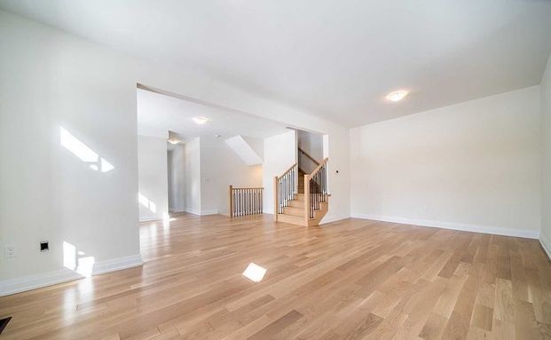 For Lease - 23 Westlake Crescent, Bradford West Gwillimbury, Ontario - Photo 1