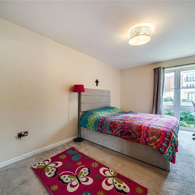 3 bedroom flat to rent - Photo 1