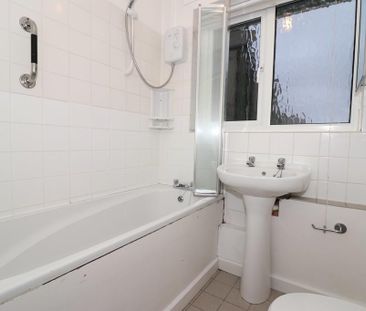2 bedroom maisonette to rent - Photo 5