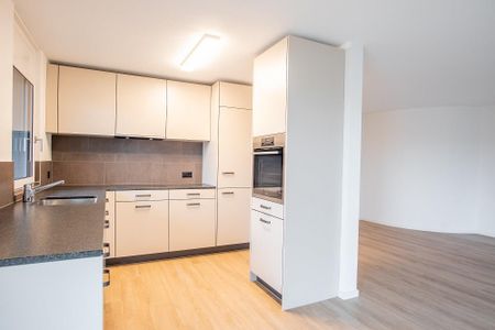 Helle 4.5-Zimmer-Wohnung mit Balkon in Herzogenbuchsee - Photo 4