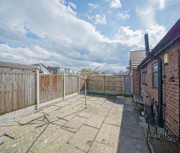 2 bedroom semi-detached bungalow to rent - Photo 2