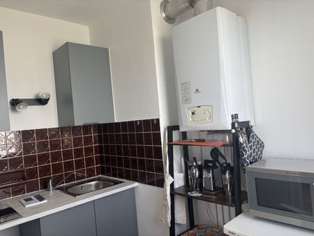 Location Appartement 1 pièce 25m² TALENCE 33400 - Photo 3