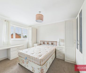 Detached house to rent on - Photo 1