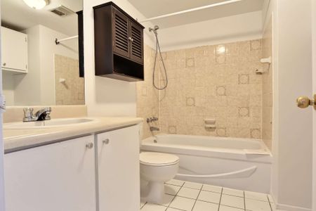 201 · 2e étage - Photo 3