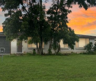 MODERN 3 BEDROOM HOME IN ANNANDALE - Photo 3