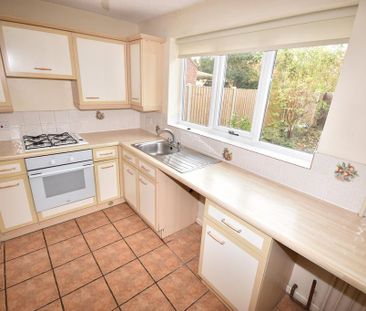 3 bedroom semi-detached house to rent - Photo 6