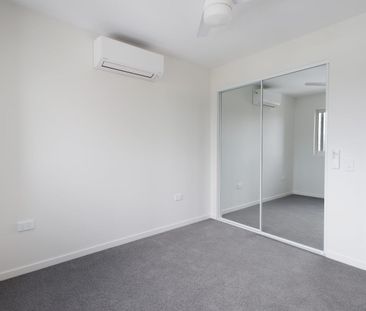 RELAXED COASTAL LIVING IN THE HEART OF KINGS - Photo 3