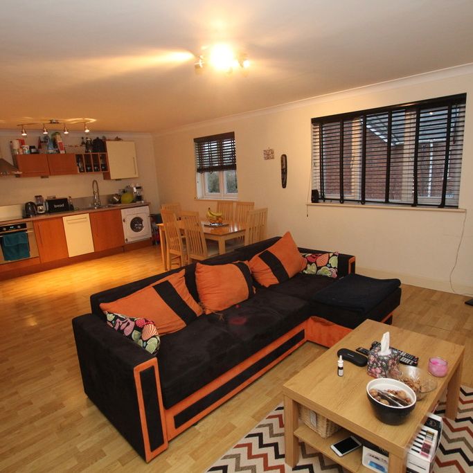 1 Bedroom APARTMENT, Chester - Photo 1
