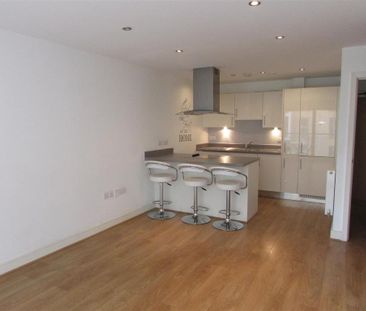 2 bedroom flat to rent - Photo 4
