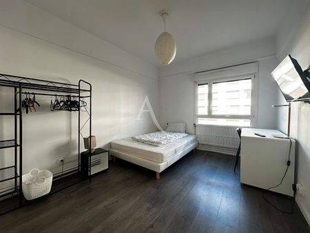 Location Appartement 6 pièces 102m² - Photo 4
